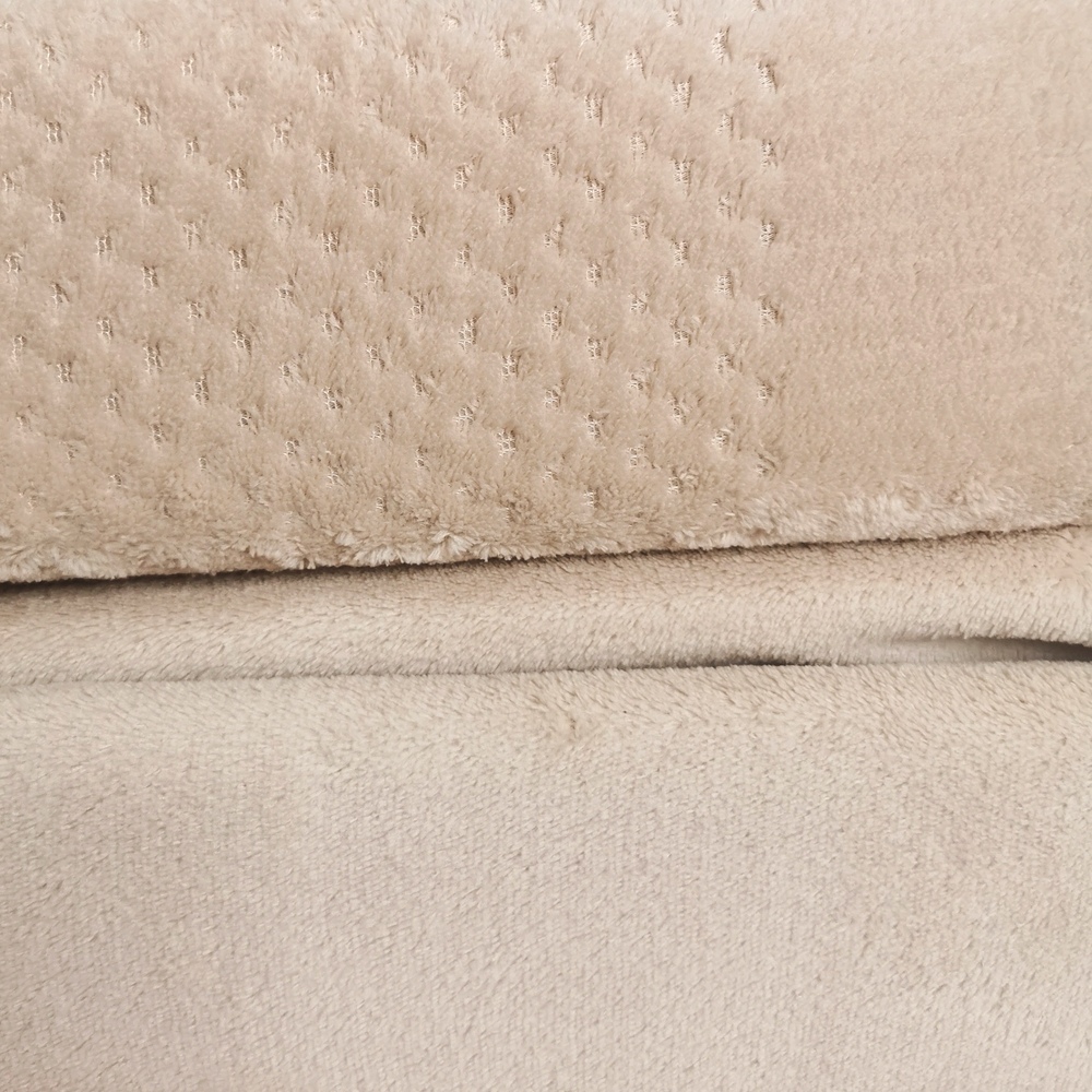 JCCORALOPHELIA BEGE P